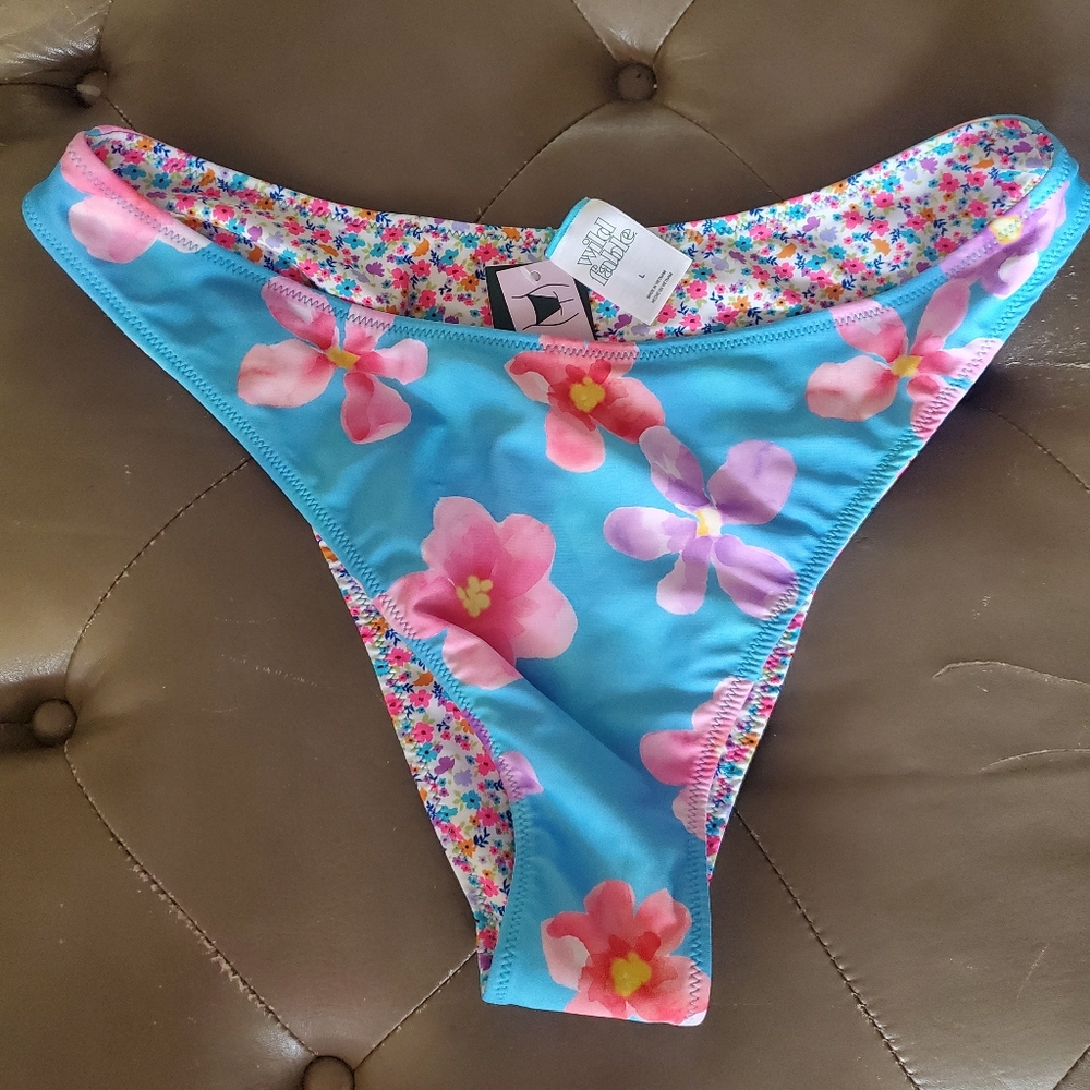 WILD FABLE Women's Reversible Flower Bikini Bottoms L (12-14)